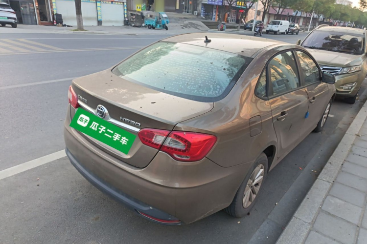 中华H530 2017款 1.6L 自动舒适型车身外观7