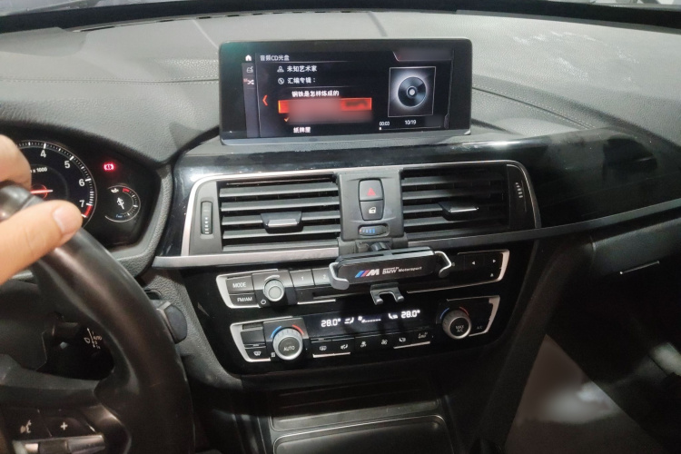 宝马3系GT 2019款 320i M运动套装局部细节16