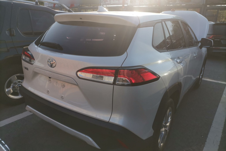 丰田 卡罗拉锐放 2022款 2.0L 先锋版车身外观6005