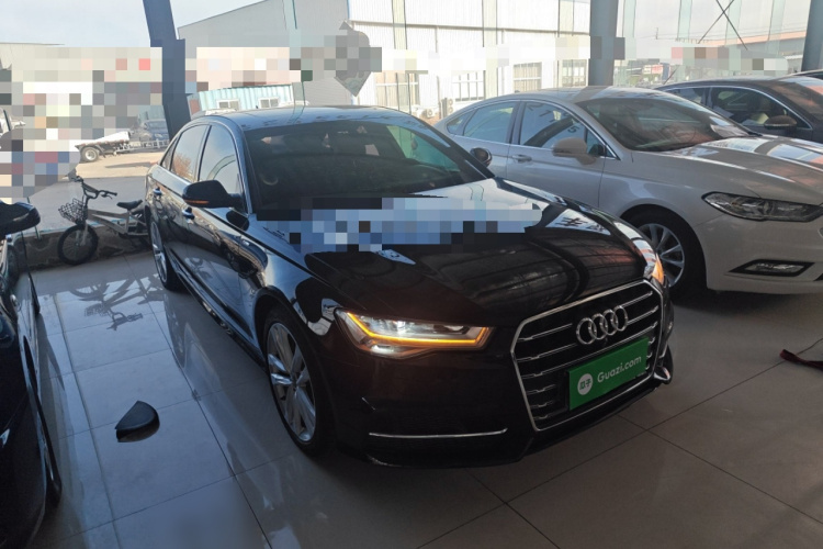 奥迪A6L 2018款 30周年年型 35 TFSI 运动型车身外观3