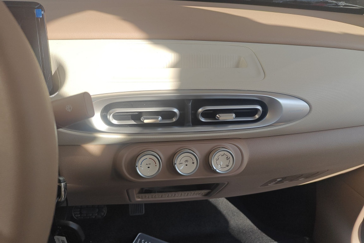 五菱汽车 宏光MINIEV 2025款 四门版 进阶款局部细节16