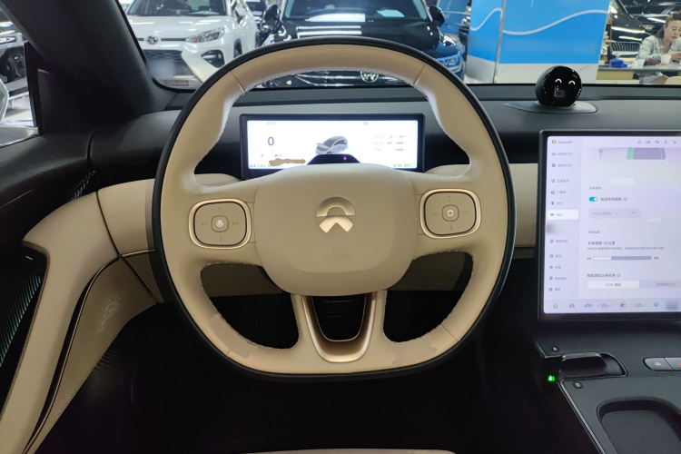 蔚来ET5T 2023款 75kWh Touring中控内饰13