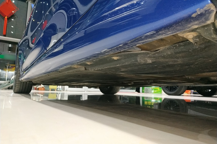 宝马3系 2020款 改款 325Li M运动曜夜套装局部细节9002