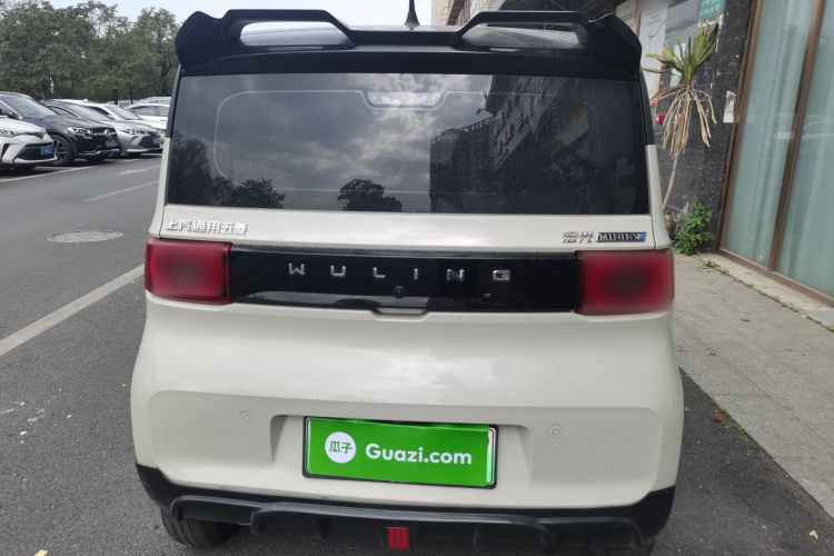 五菱汽车 宏光MINIEV 2022款 马卡龙臻享款 磷酸铁锂车身外观6