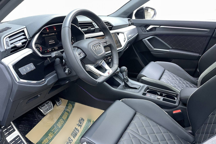 奥迪Q3 Sportback 2024款 40 TFSI 时尚型中控内饰7004