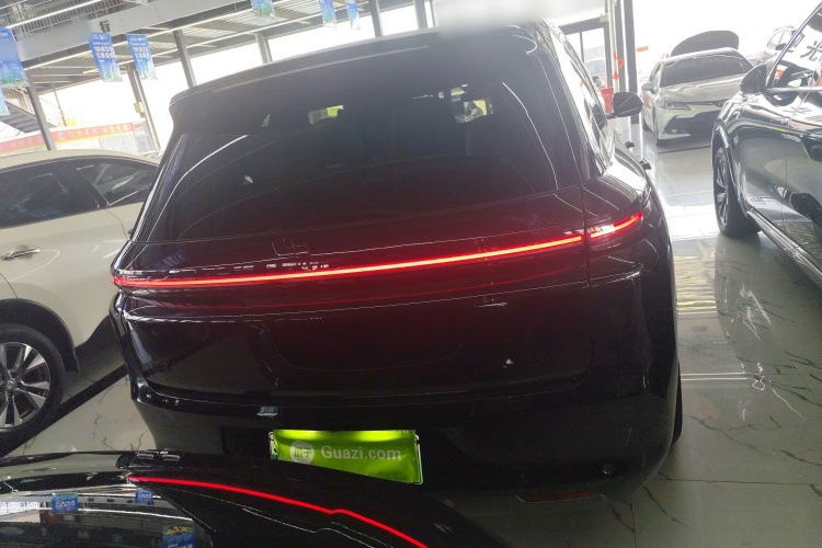 理想汽车 理想L8 2023款 Air车身外观6005