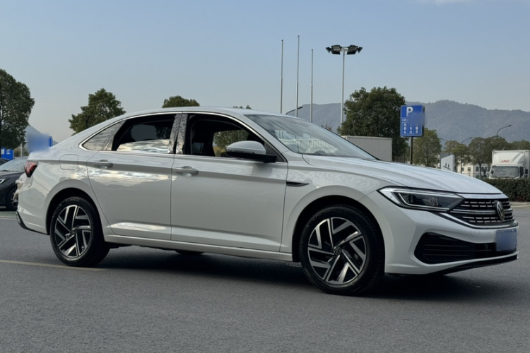 大众 速腾 2023款 300TSI DSG超越版车身外观6002