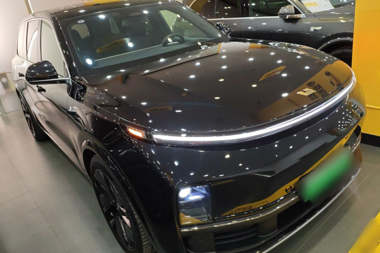理想汽车 理想L9 2023款 Pro车身外观3