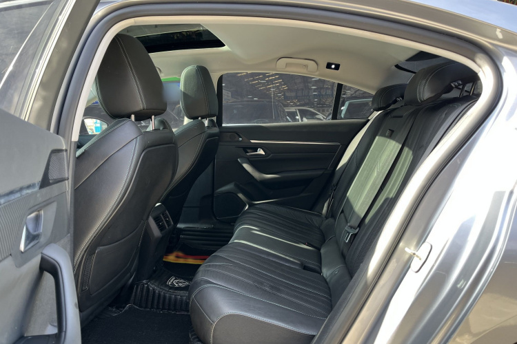 标致508 2023款 508L 400THP 驭动旗舰版中控内饰7004