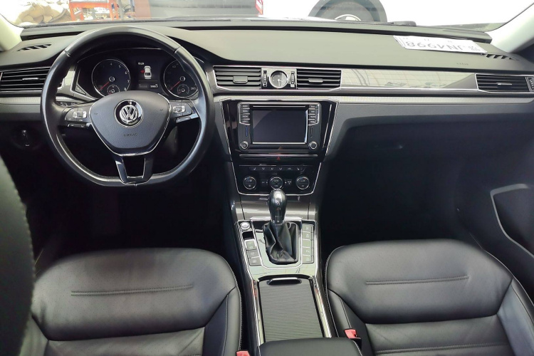 大众 帕萨特 2016款 380TSI DSG御尊版中控内饰7003