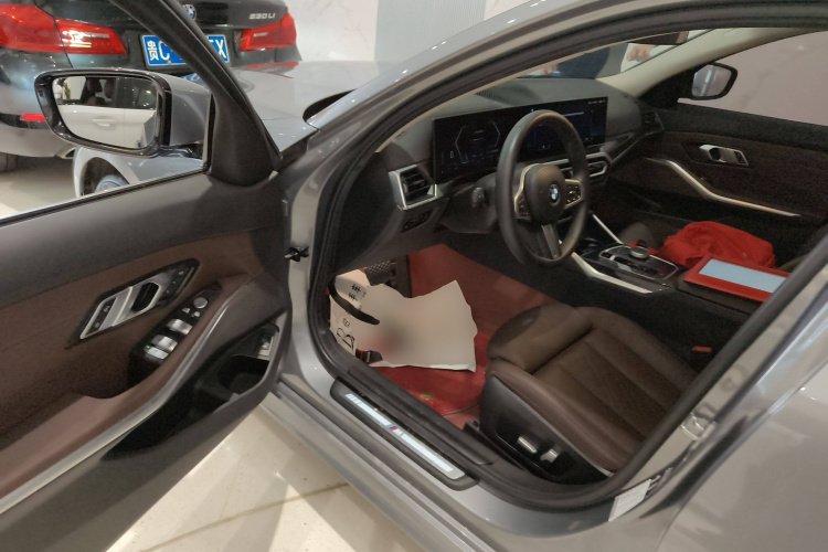 宝马3系 2023款 325Li M运动套装中控内饰20