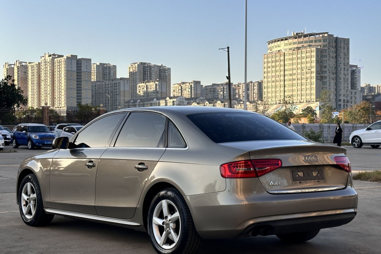 奥迪A4L 2013款 35 TFSI 自动舒适型车身外观6005
