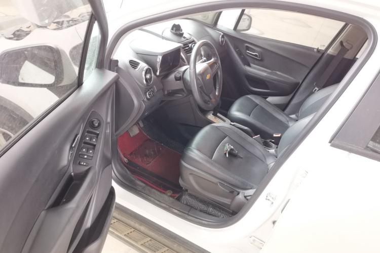 雪佛兰 创酷 2016款 1.4T 自动两驱舒适天窗版中控内饰20