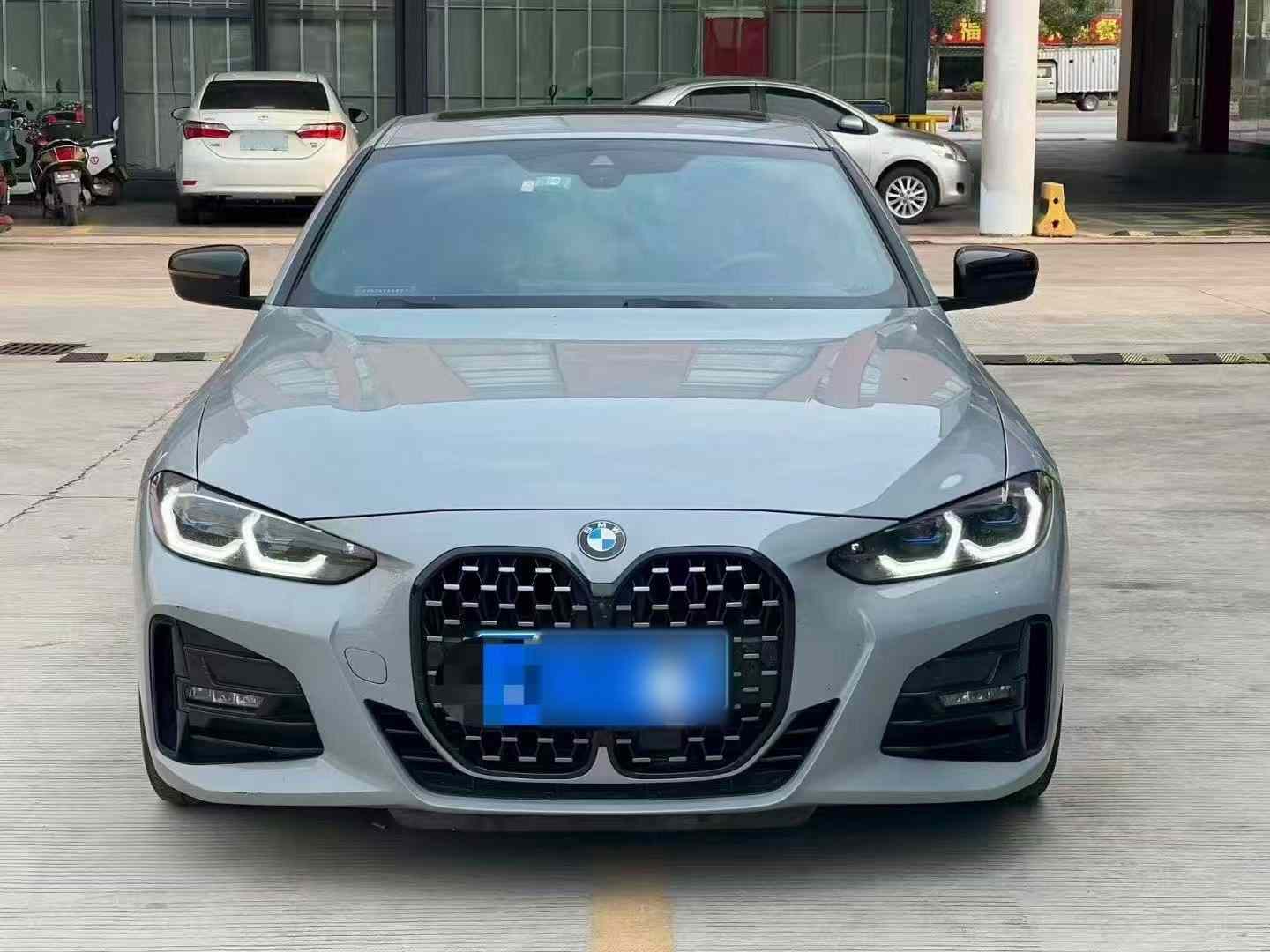 宝马4系 2023款 430i M运动曜夜套装(2)