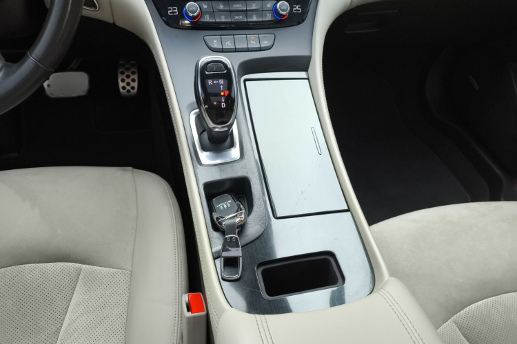 别克 君越 2016款 30H 豪华型局部细节18