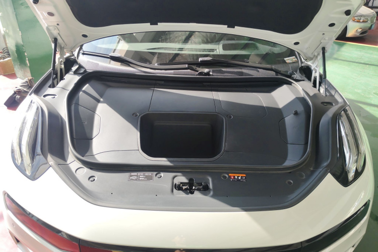 极氪001 2021款 超长续航单电机 WE版局部细节24