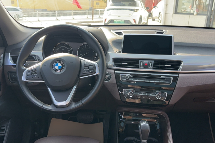 宝马X1 2016款 xDrive20Li 豪华型中控内饰7004