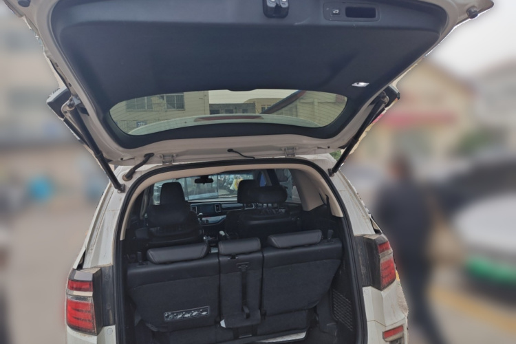 本田 艾力绅 2019款 2.0L 混动豪华版局部细节23