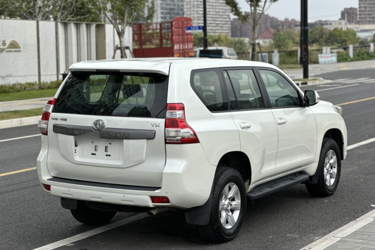 丰田 普拉多 2016款 2.7L 自动标准版车身外观6007