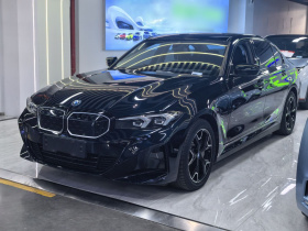 宝马i3 2023款 eDrive 40 L 曜夜套装