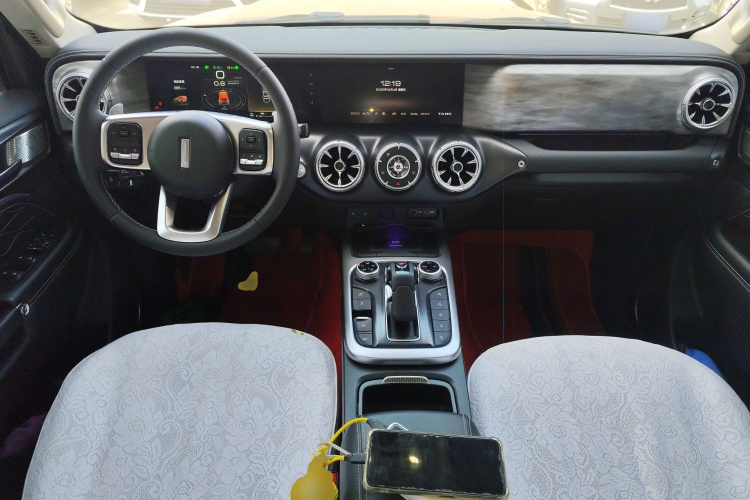 坦克300 2021款 越野版 2.0T 征服者中控内饰12