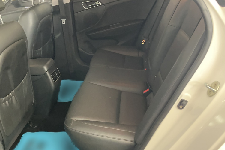 现代 名图 2019款 1.8L 自动智能型GLS纪念款 国VI中控内饰7001