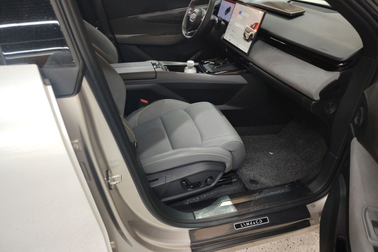 领克08 EM-P 2023款 245km 超长续航Halo局部细节41