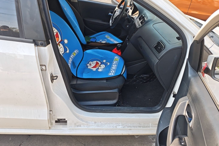 大众 Polo 2016款 1.4L 自动风尚型局部细节9005