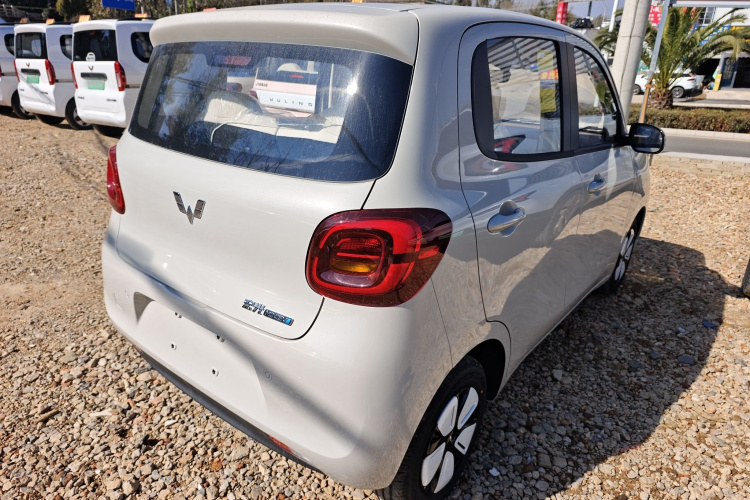 五菱汽车 宏光MINIEV 2025款 四门版 进阶款车身外观6005