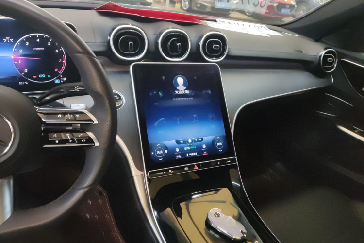 奔驰C级 2022款 改款 C 200 L 运动版中控内饰7002