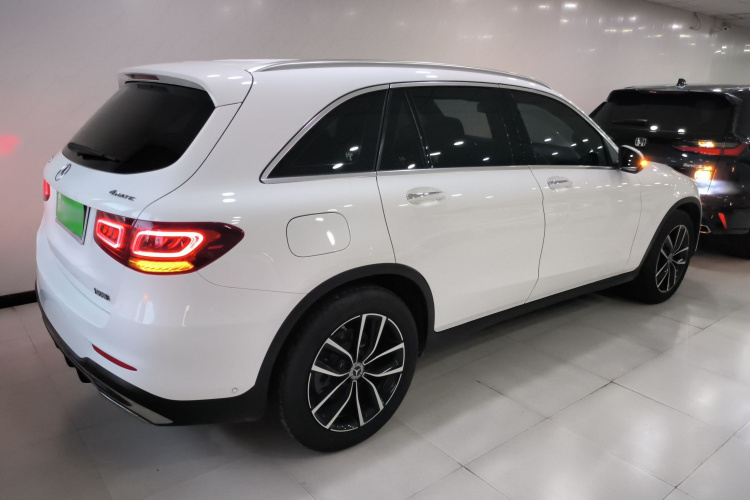 奔驰GLC 2022款 改款二 GLC 260 L 4MATIC 豪华型车身外观6