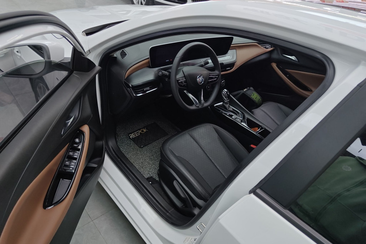 别克 威朗 2022款 Pro 533T 乐享版中控内饰20