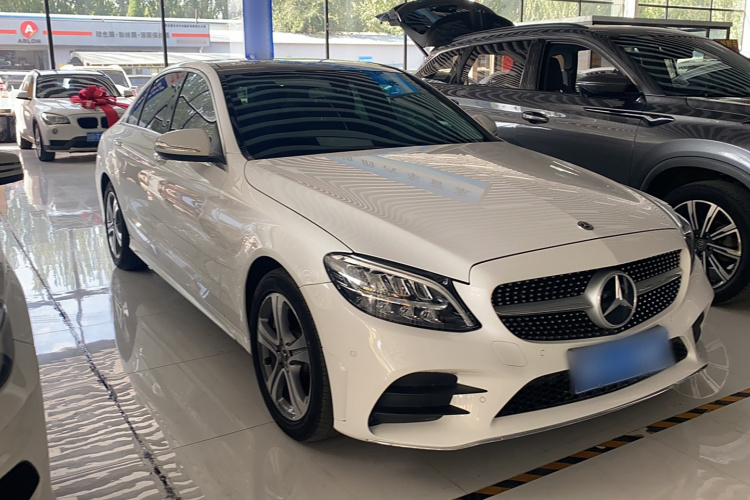 奔驰C级 2019款 改款 C 260 L 运动版车身外观6002