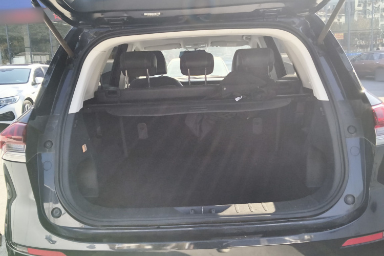 长安欧尚X7 2020款 1.5T 自动尊享型机舱底盘23