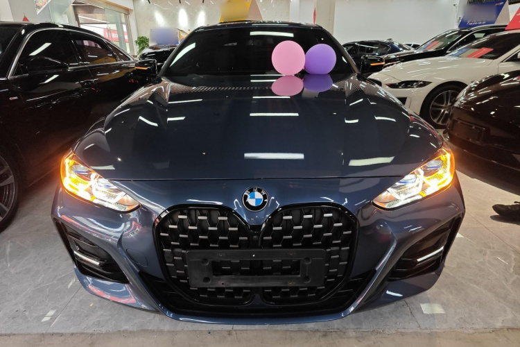 宝马4系 2022款 改款 425i M运动曜夜套装车身外观2