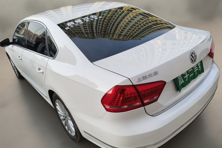大众 帕萨特 2014款 1.8TSI DSG至尊版车身外观5