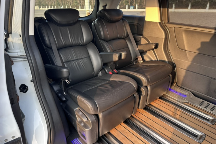 本田 奥德赛 2015款 2.4L 至尊版中控内饰7004