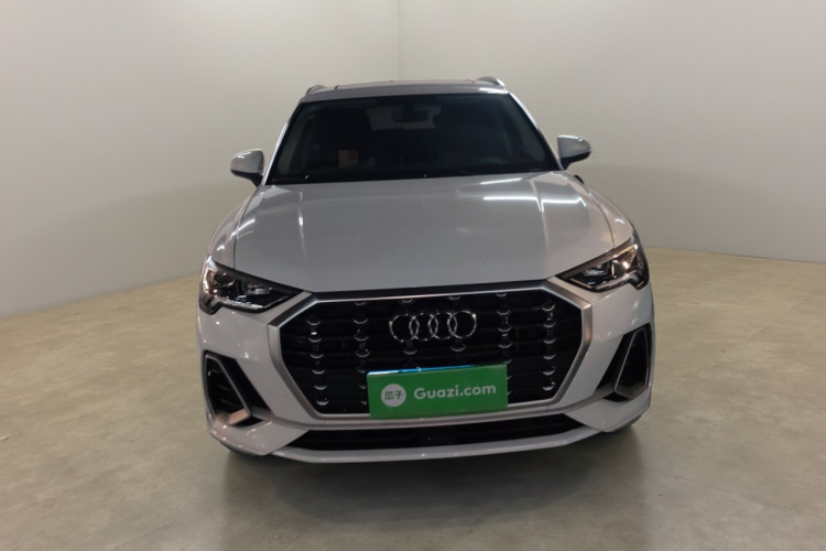 奥迪Q3 2020款 35 TFSI 时尚动感型车身外观2
