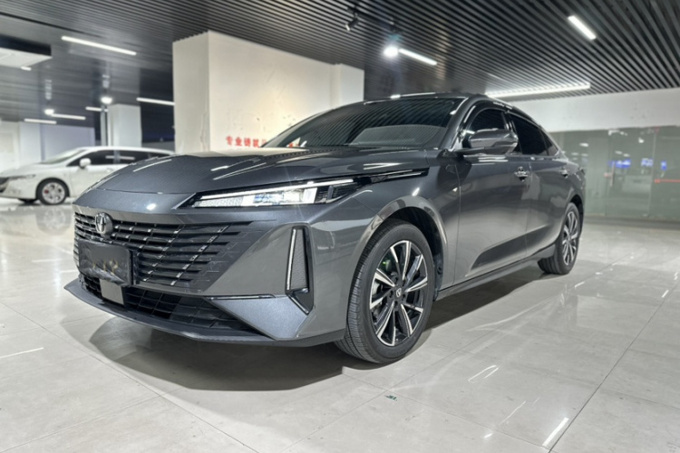 长安 逸动 2025款 蓝鲸 1.5T 500Bar尊贵型车身外观6012