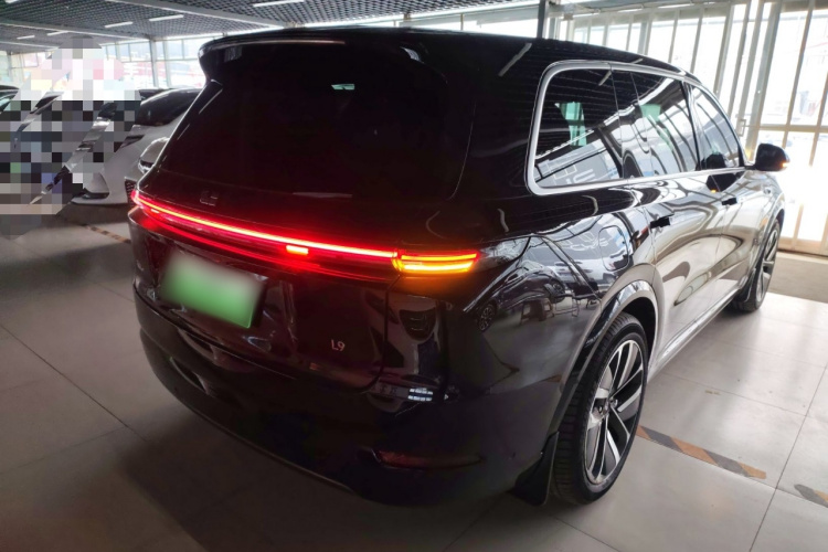 理想汽车 理想L9 2022款 Max车身外观7