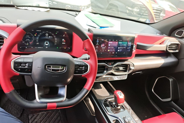 吉利汽车 吉利icon 2020款 1.5TD i9 BSG中控内饰7002