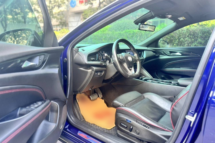 别克 君威 2020款 GS 28T 尊贵型中控内饰7002