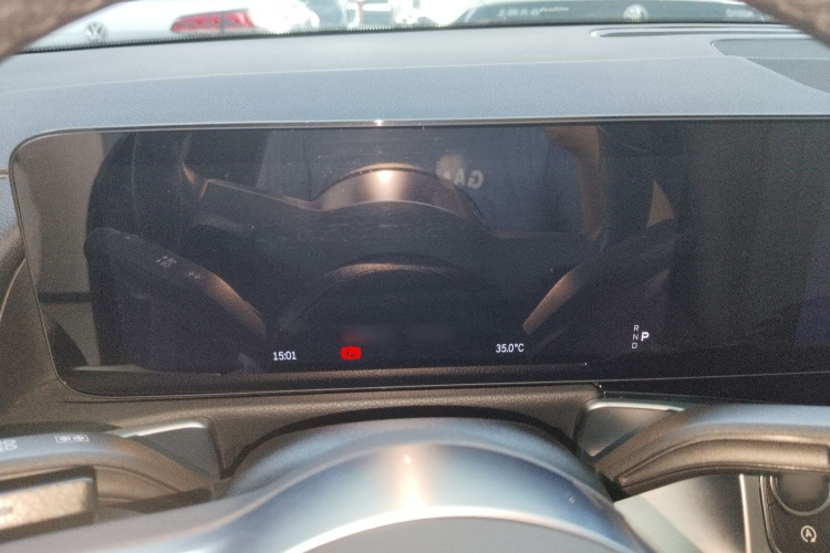 奔驰GLB 2024款 GLB 200 动感型局部细节14