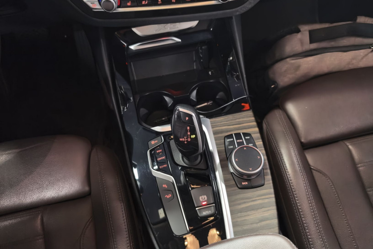 宝马X3 2020款  xDrive28i M运动套装局部细节18