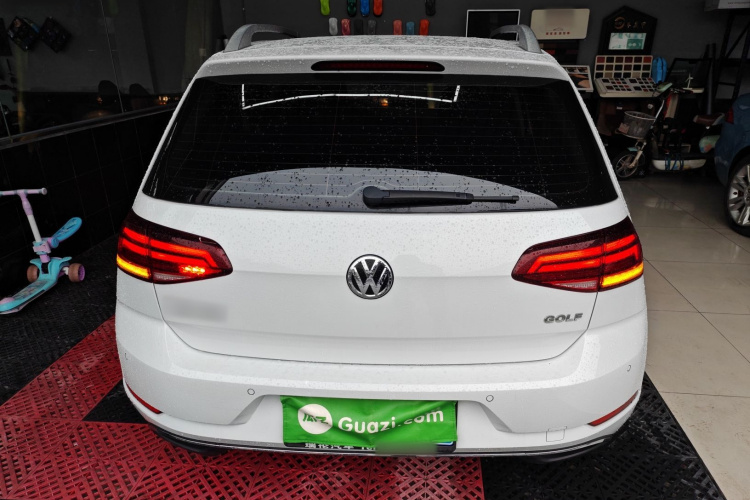 大众 高尔夫 2018款 1.6L 自动舒适型车身外观6