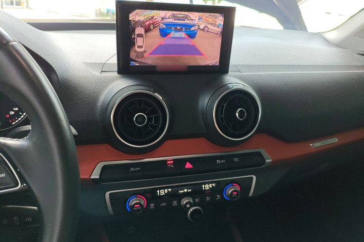 奥迪Q2L 2018款 35 TFSI 时尚致雅型 国V局部细节16