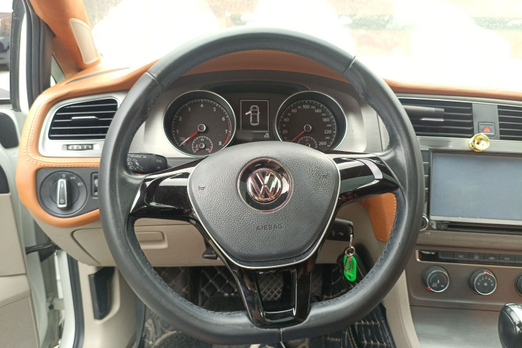 大众 高尔夫 2015款 1.4TSI 自动舒适型局部细节13