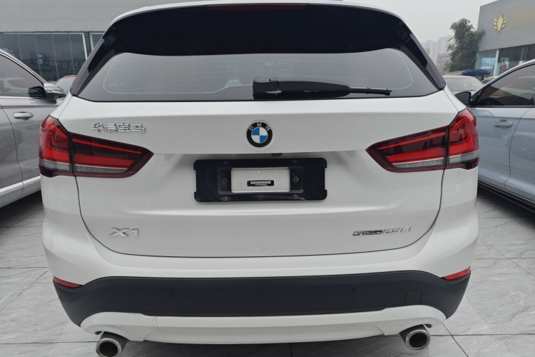 宝马X1 2022款 sDrive25Li 领先型车身外观6