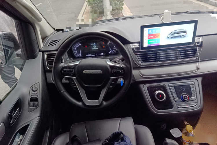 上汽大通MAXUS 大通G20 2023款 改款 ES 2.0T 汽油自动超值版中控内饰13