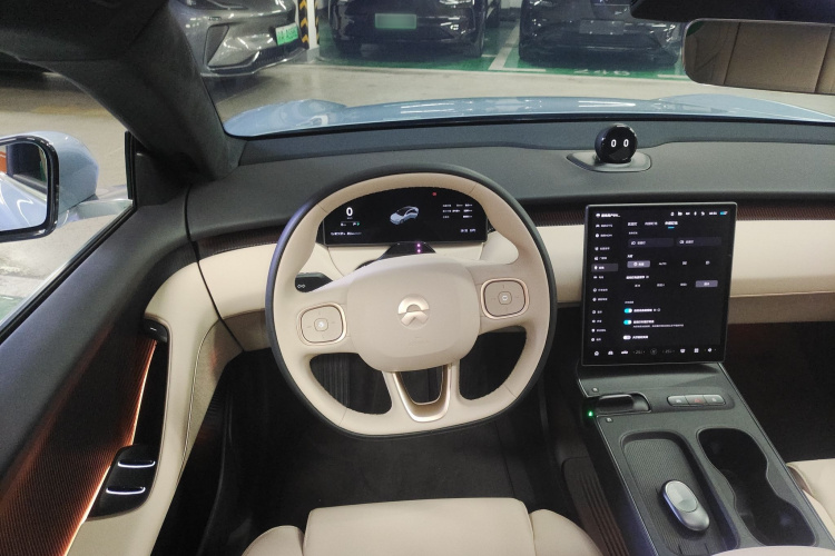 蔚来ET5 2024款 75kWh中控内饰13